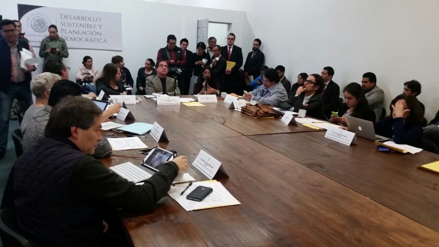 Por fin, diputados constituyentes empiezan a discutir artículos del proyecto de Constitución