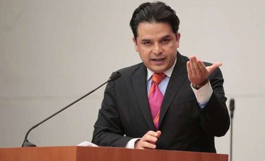 Zoé Robledo busca gubernatura de Chiapas con Morena