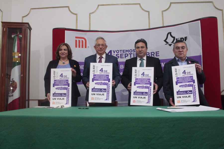 Presentan IEDF y Metro boleto conmemorativo