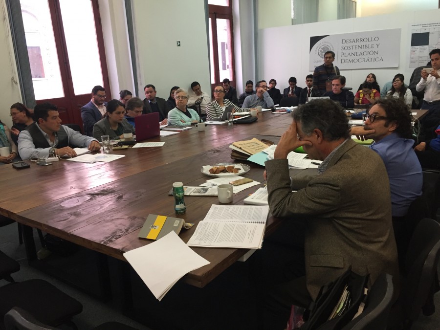 Debaten en Desarrollo Sostenible sobre transporte, movilidad y renta básica