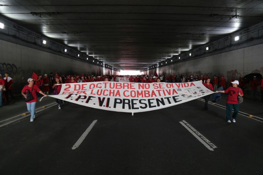 Participan 13 grupos en marcha por 2 de octubre