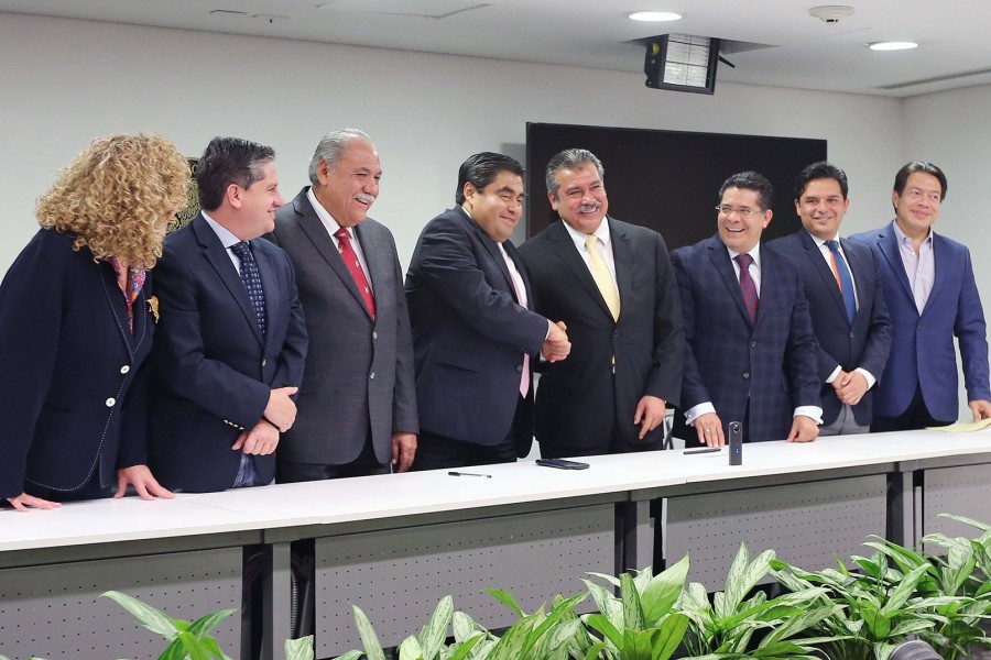 Conoce al nuevo coordinador del PRD en el Senado