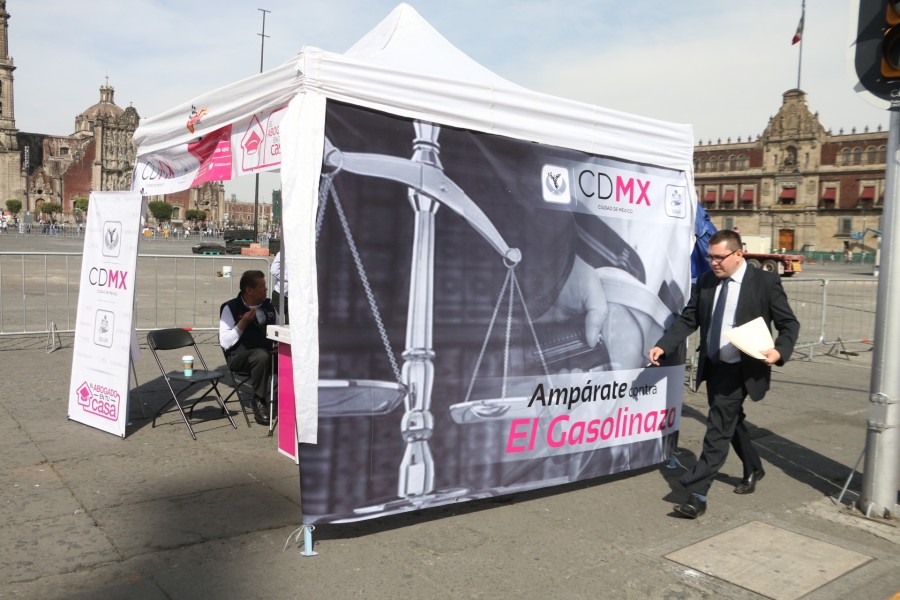 Avanzan amparos ciudadanos contra gasolinazo en CdMx