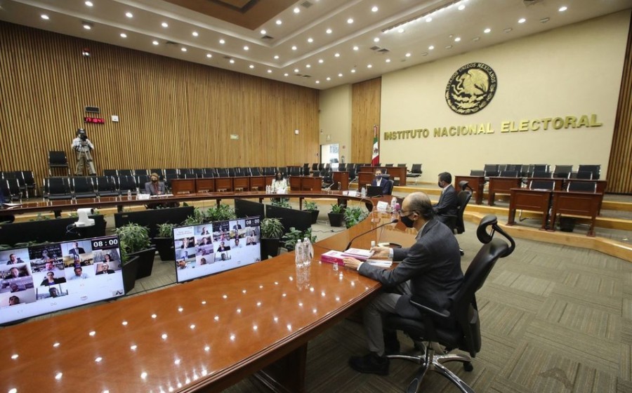 INE aprueba homologar la conclusión de precampañas