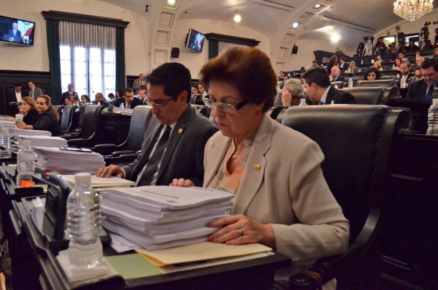 Nueva batalla por el tema del aborto. El PAN presenta iniciativa ante el Constituyente