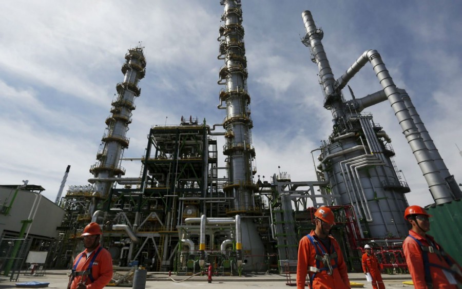 Pemex prepara revisión del Contrato Colectivo de Trabajo