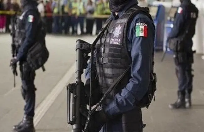 Insta AMLO a policías federales inconformes no dejarse manipular