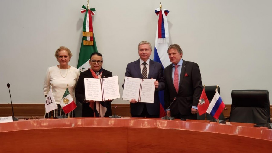 Firman convenio de cooperación para el desarrollo entre Moscú y la Ciudad de México