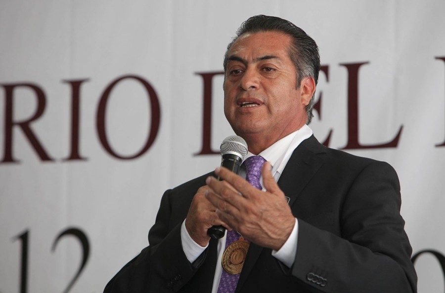 El Bronco asegura que no espía, sólo monitorea