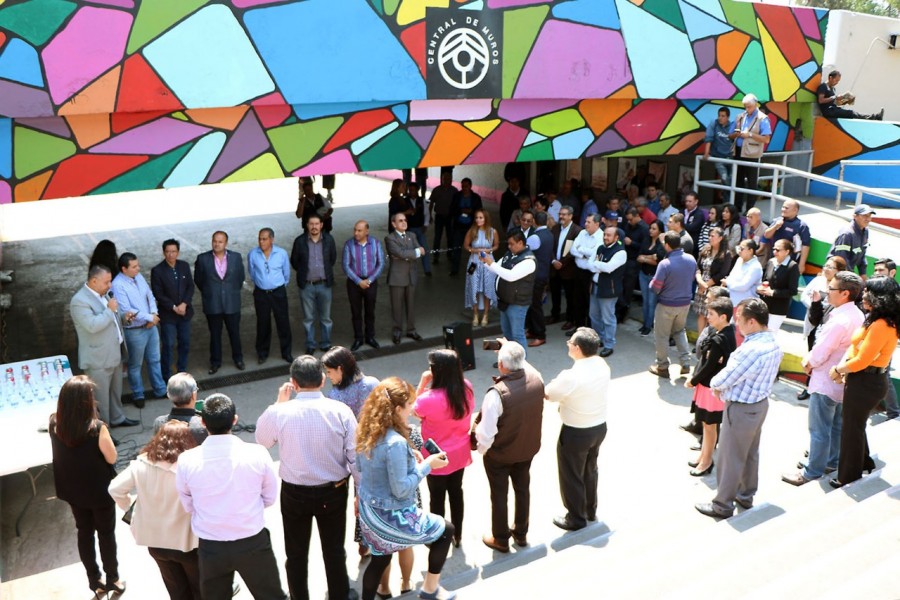 Abre Central de Abasto exposición sobre arte y política de la CDMX