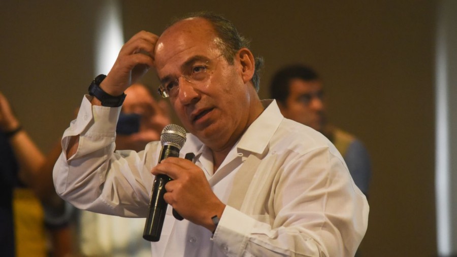Justifica Tec de Monterrey invitación a Felipe Calderón y pide tolerancia