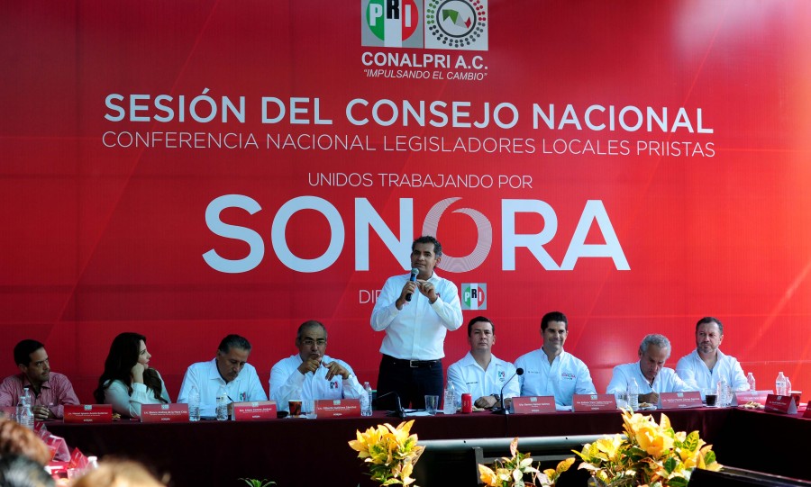 Trabajar por un mejor PRI en miras del 2018: Ochoa Reza