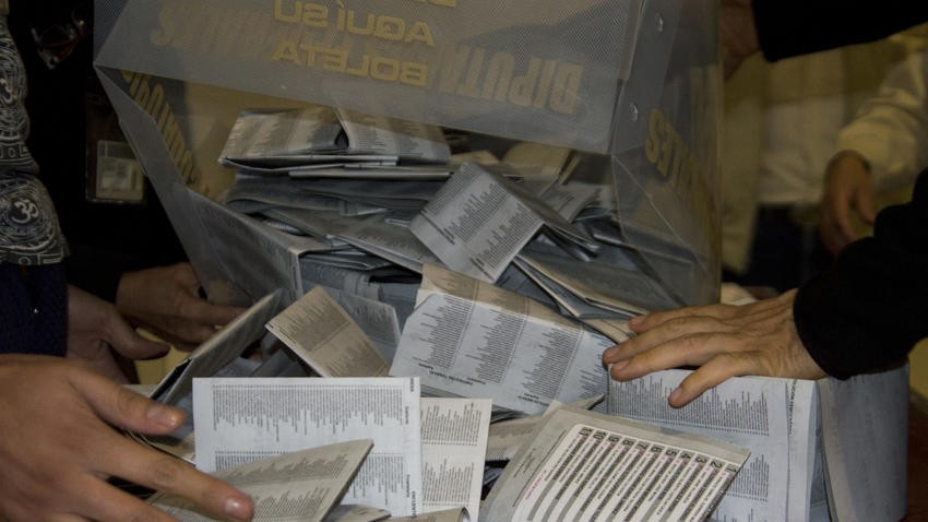 Se acaban boletas en casillas especiales de EdoMex