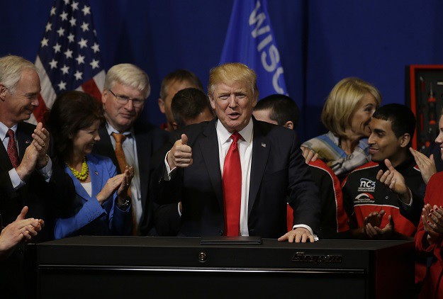 Trump advierte cambios mayores al TLCAN