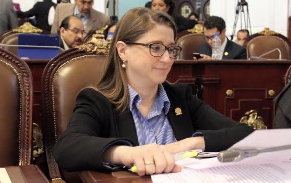 Celebran defensa del espacio público