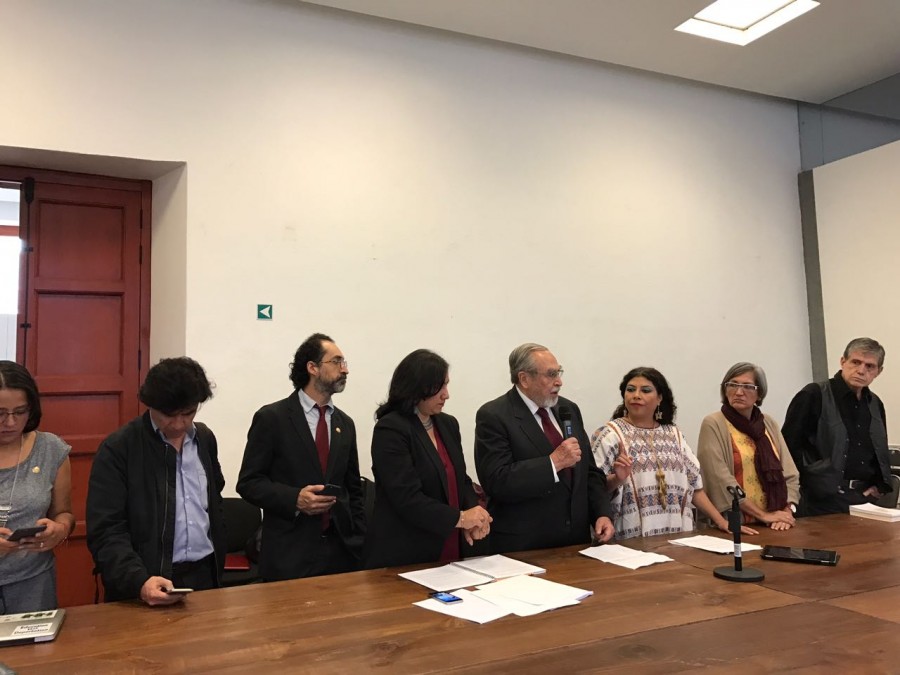 Loas, reproches, debates, jaloneos, falta de quórum: el retrato de hoy en la Asamblea Constituyente