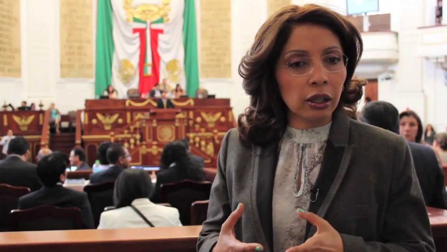 Crítica Esthela Damián las impugnaciones a la Constitución de la CdMx