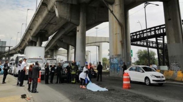 Hombre muere al caer del puente de La Concordia encima de un auto