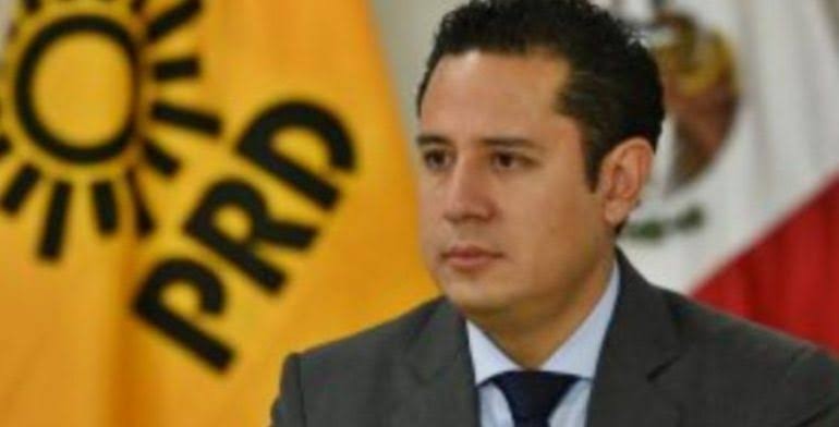 PRD va por controversia constitucional contra superdelegados de AMLO