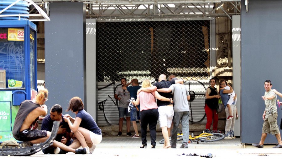Son detenidos dos sospechosos por atentado en La Rambla