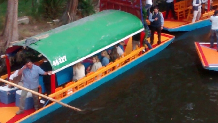 Pasea Rivera en Xochimilco sin Peña Nieto