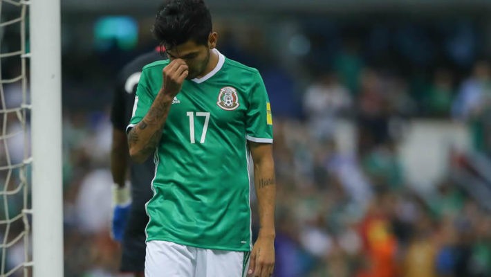 Tecatito Corona se baja de la selección mexicana