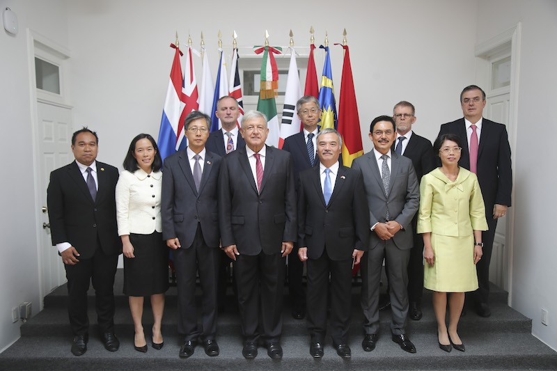 López Obrador compartió con embajadores de Asia proyectos prioritarios